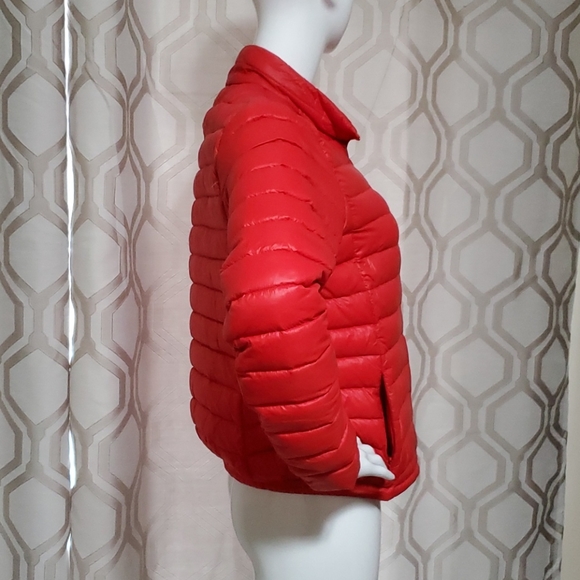 Buffalo red puffer travel jacket - Picture 2 of 7